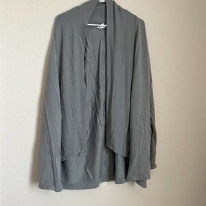 Athleta Light Gray Pranayama Restore Wrap